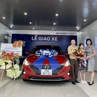 Hình ảnh hoạt động tư vấn xe tại Ninh Bình